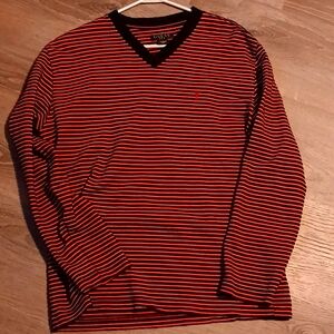 Guess V-Neck Long Sleeve Tee Size Large